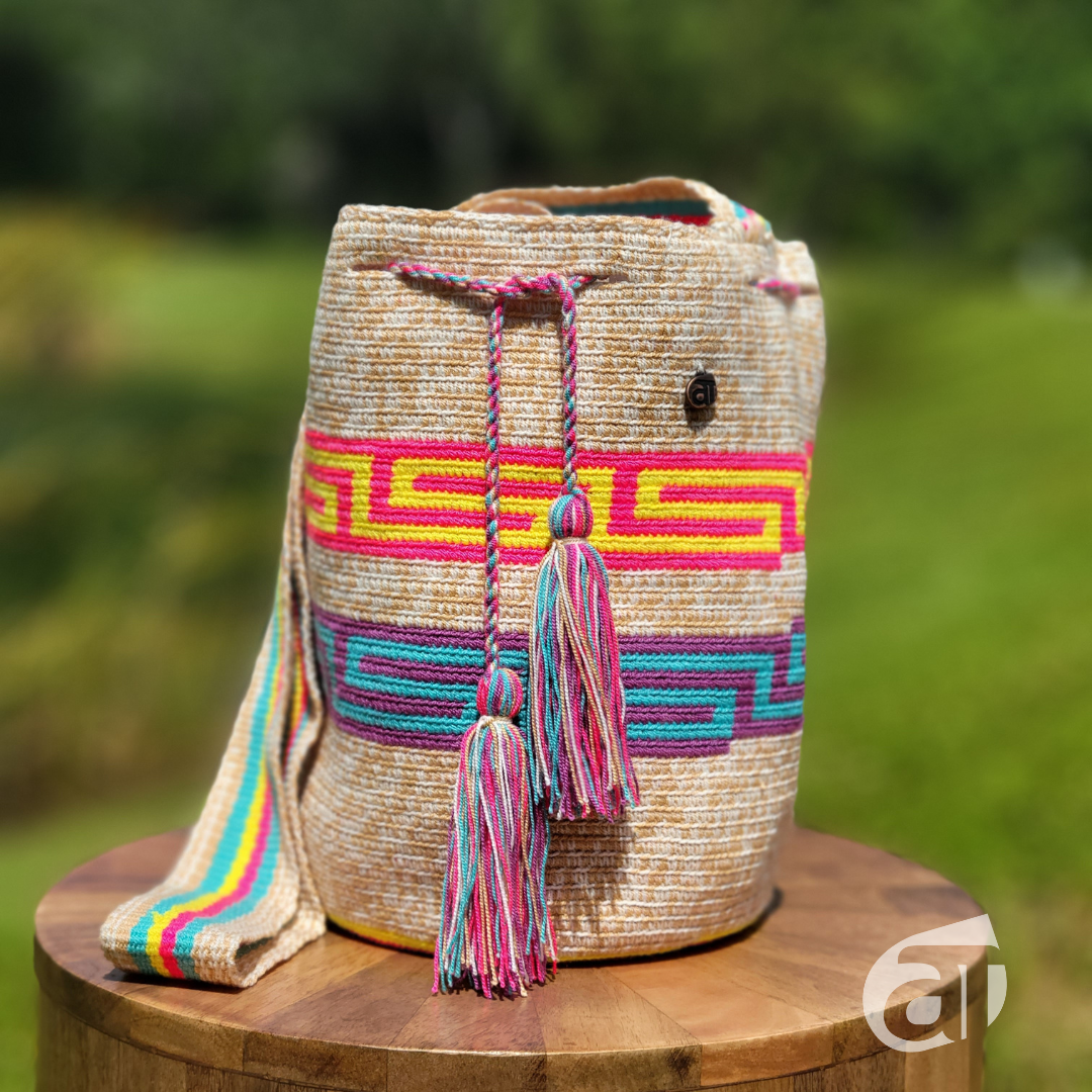 Rainbow Wayuu Bag Medium Crochet BAG Wayuu Crossbody Purse Mochila Handmade Crochet Purse Crochet outlet Crossbody Mochila Wayuu hecha a mano