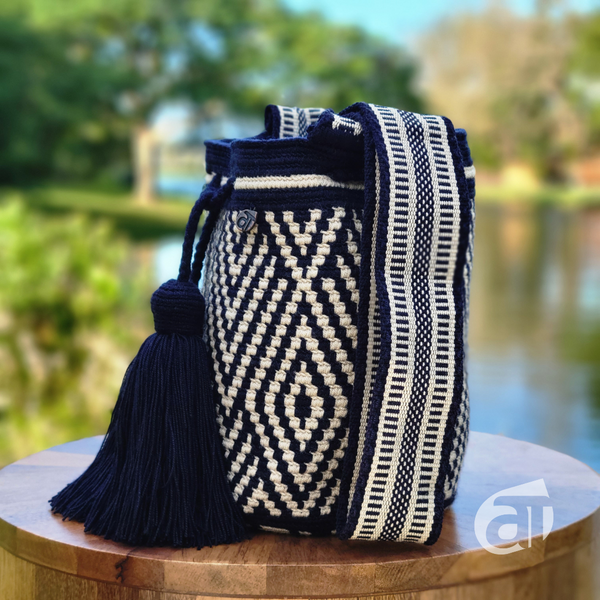 Handmade bag, Artisanal bag, Crochet bag, Wayuu Mochila, Wayuu guajira, Boho bag, Handwoven bag, Unique bag, hippie bag, summer bag, trendy bag, boho purses, tote, crochet bucket bag